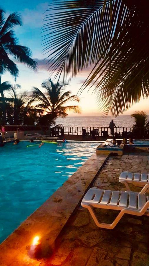 Ventana Al Atlantico At Arecibo 681 Ocean Drive Apartment Islote Ngoại thất bức ảnh